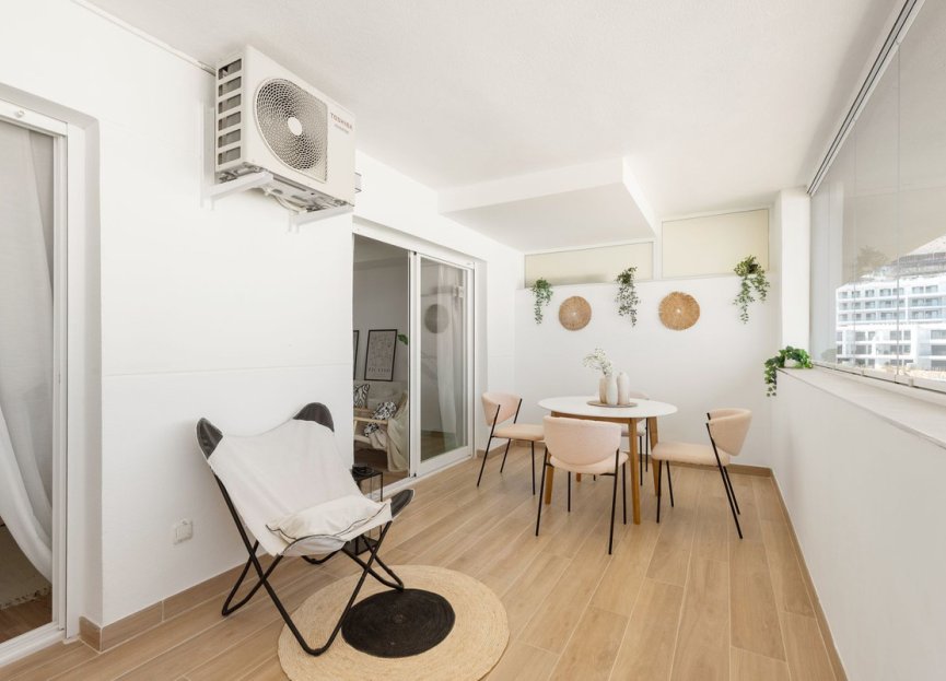 Resale - Apartment - Middle Floor Apartment - Fuengirola - Carvajal