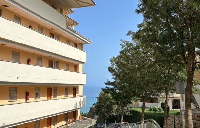 Resale - Apartment - Middle Floor Apartment - Fuengirola - Carvajal