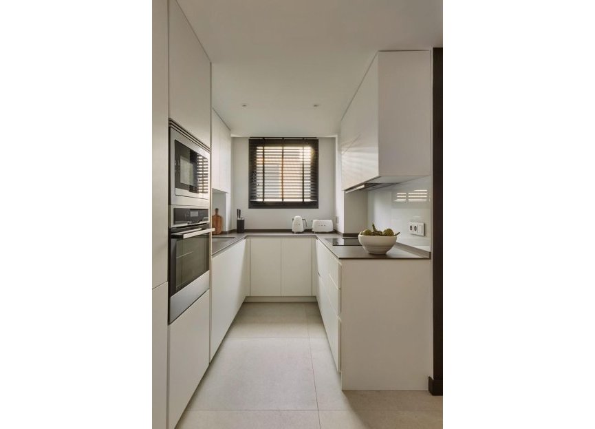 Resale - Apartment - Middle Floor Apartment - Marbella - Marbella Centro