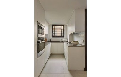 Resale - Apartment - Middle Floor Apartment - Marbella - Marbella Centro