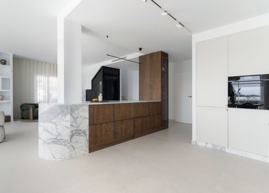 Resale - Apartment - Penthouse - Marbella - Nueva Andalucia