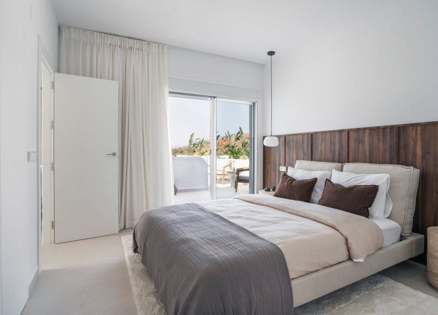 Resale - Apartment - Penthouse - Marbella - Nueva Andalucia