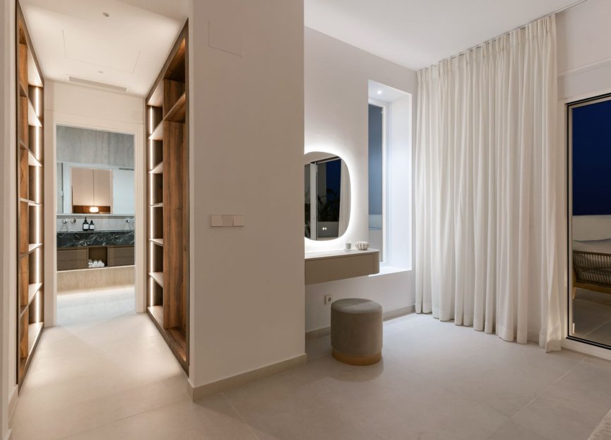 Resale - Apartment - Penthouse - Marbella - Nueva Andalucia