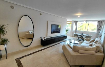 Resale - Apartment - Middle Floor Apartment - Marbella - Marbella Centro