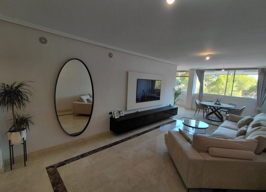 Resale - Apartment - Middle Floor Apartment - Marbella - Marbella Centro