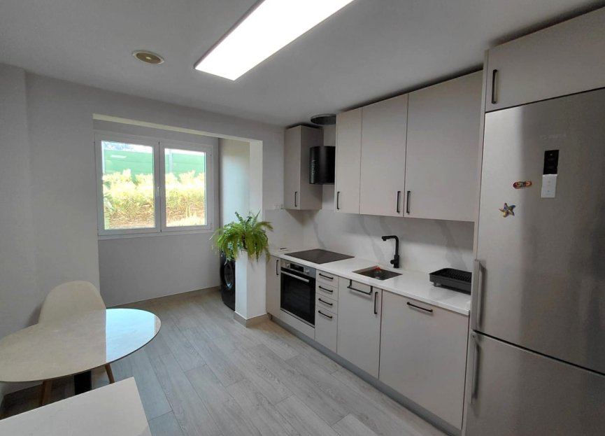 Resale - Apartment - Middle Floor Apartment - Marbella - Marbella Centro