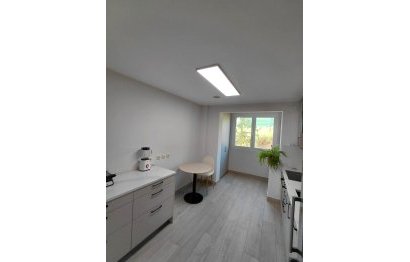 Resale - Apartment - Middle Floor Apartment - Marbella - Marbella Centro