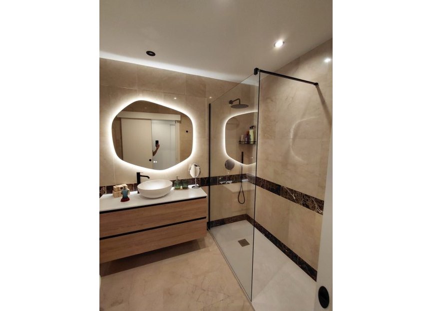 Resale - Apartment - Middle Floor Apartment - Marbella - Marbella Centro