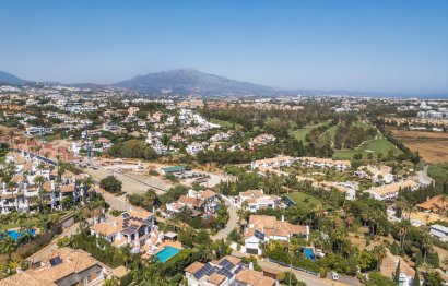 Reventa - House - Detached Villa - Benahavís - Benahavís Centro