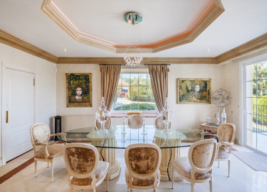 Reventa - House - Detached Villa - Benahavís - Benahavís Centro