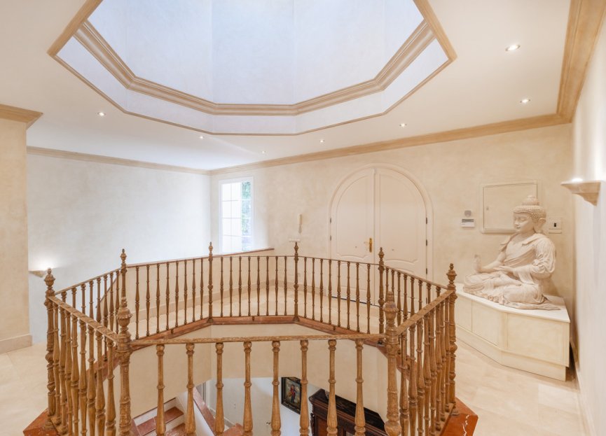 Reventa - House - Detached Villa - Benahavís - Benahavís Centro