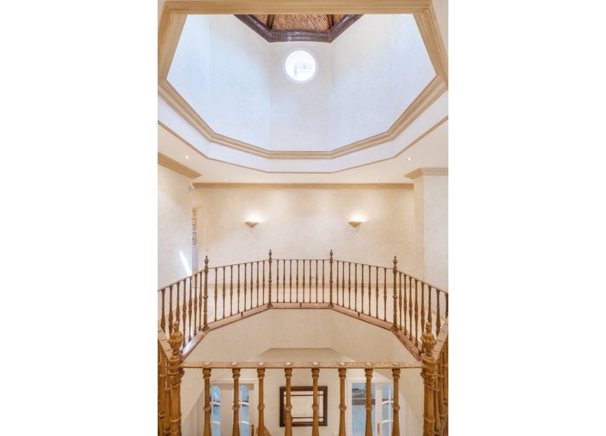 Reventa - House - Detached Villa - Benahavís - Benahavís Centro