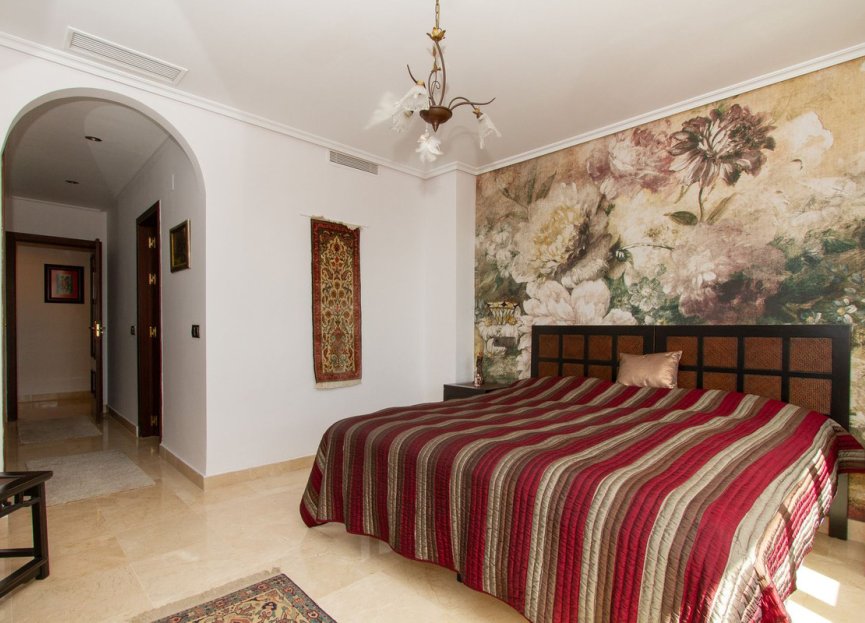 Resale - Ground floor apartment - Marbella - La Mairena