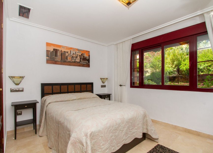 Resale - Ground floor apartment - Marbella - La Mairena