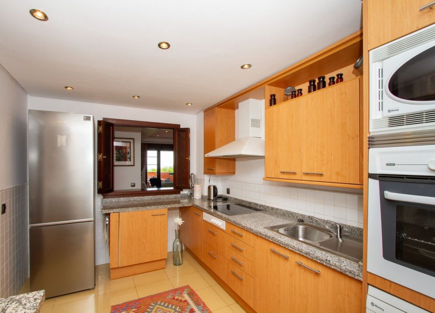 Resale - Ground floor apartment - Marbella - La Mairena