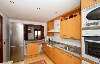 Resale - Ground floor apartment - Marbella - La Mairena