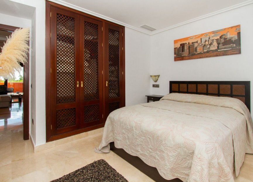 Resale - Ground floor apartment - Marbella - La Mairena