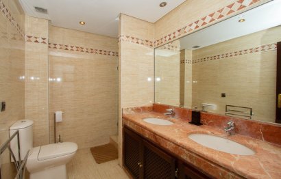 Resale - Ground floor apartment - Marbella - La Mairena