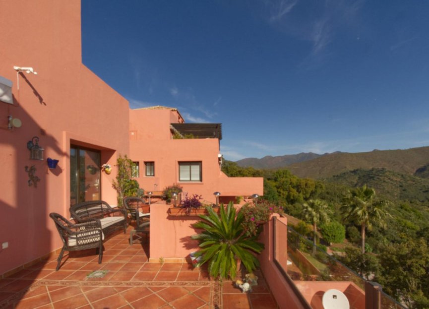 Resale - Apartment - Middle Floor Apartment - Marbella - La Mairena