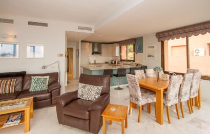 Resale - Apartment - Middle Floor Apartment - Marbella - La Mairena