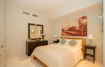 Resale - Apartment - Middle Floor Apartment - Marbella - La Mairena