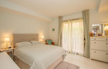 Resale - Apartment - Middle Floor Apartment - Marbella - La Mairena