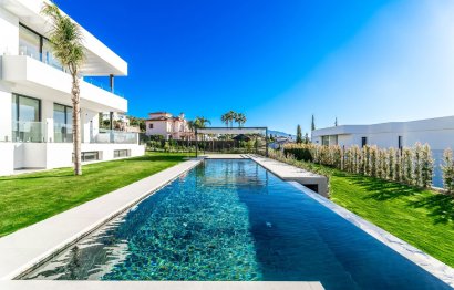 Resale - House - Detached Villa - Benahavís - Benahavís Centro