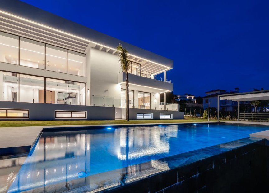 Resale - House - Detached Villa - Benahavís - Benahavís Centro