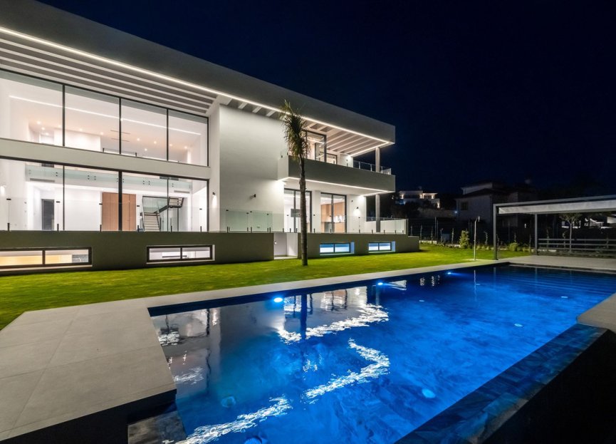 Resale - House - Detached Villa - Benahavís - Benahavís Centro