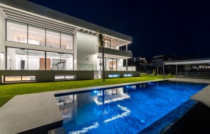 Resale - House - Detached Villa - Benahavís - Benahavís Centro