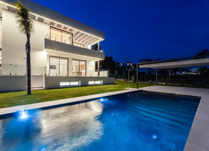 Resale - House - Detached Villa - Benahavís - Benahavís Centro