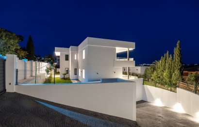 Resale - House - Detached Villa - Benahavís - Benahavís Centro