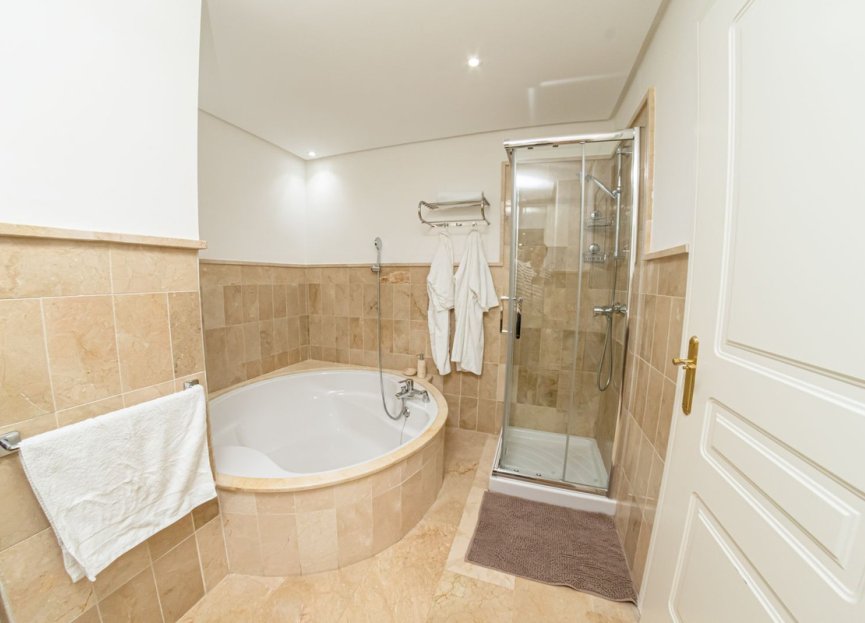 Resale - House - Townhouse - Marbella - Marbella Centro