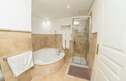 Resale - House - Townhouse - Marbella - Marbella Centro