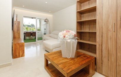 Resale - Apartment - Middle Floor Apartment - Benahavís - La Quinta