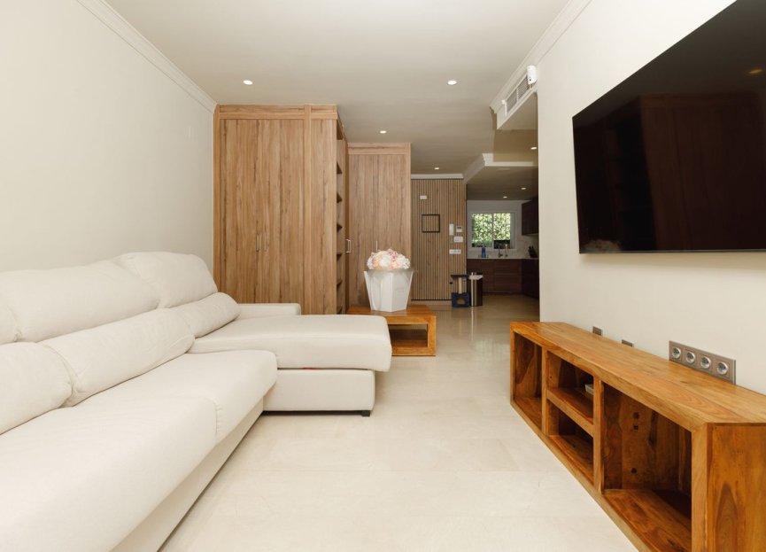 Resale - Apartment - Middle Floor Apartment - Benahavís - La Quinta