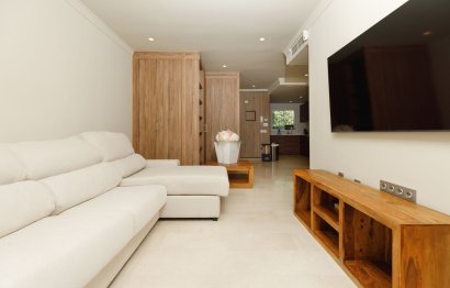 Resale - Apartment - Middle Floor Apartment - Benahavís - La Quinta