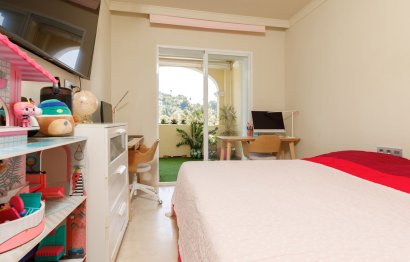 Resale - Apartment - Middle Floor Apartment - Benahavís - La Quinta