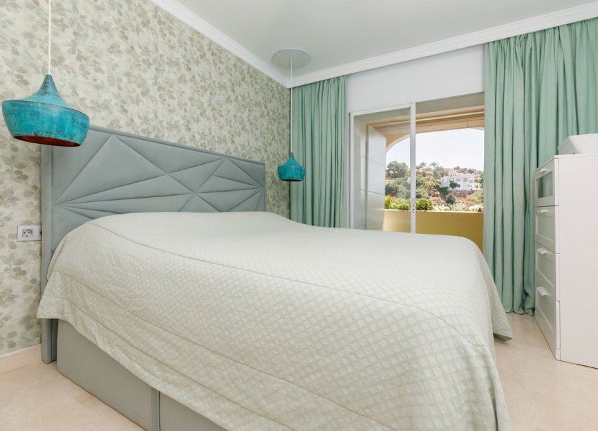 Resale - Apartment - Middle Floor Apartment - Benahavís - La Quinta