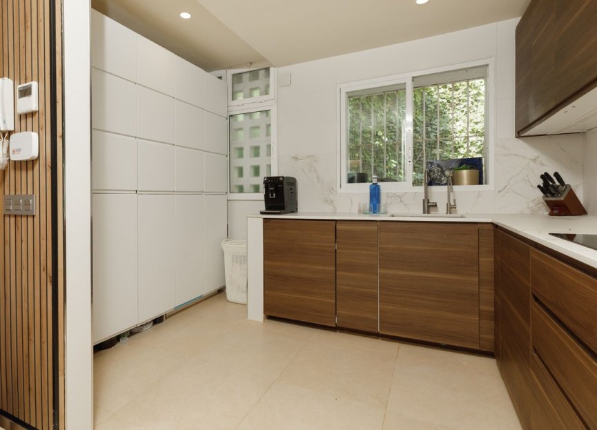 Resale - Apartment - Middle Floor Apartment - Benahavís - La Quinta