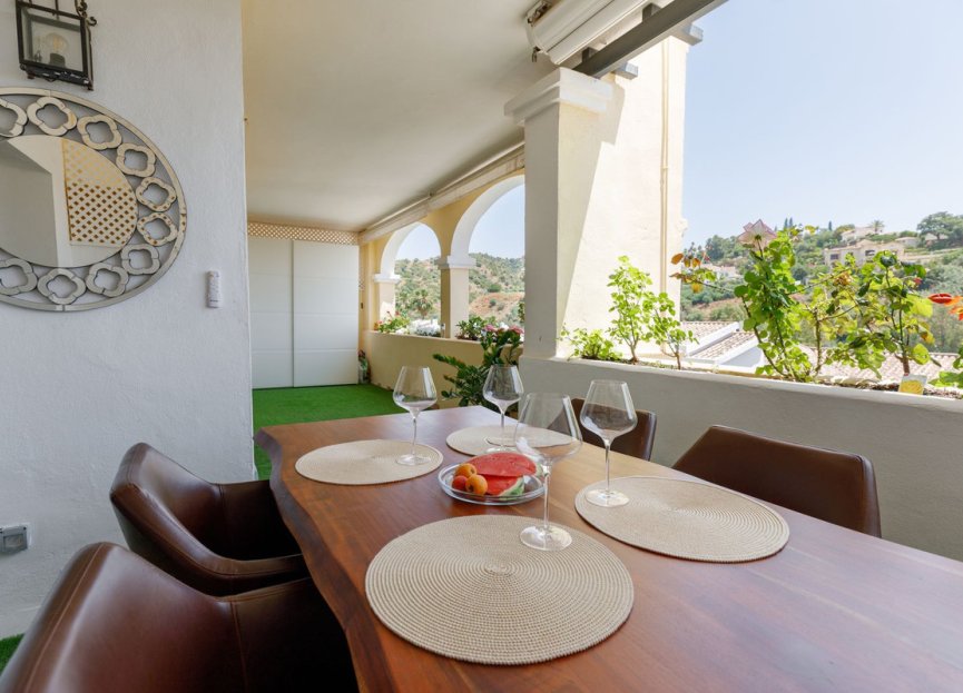 Resale - Apartment - Middle Floor Apartment - Benahavís - La Quinta