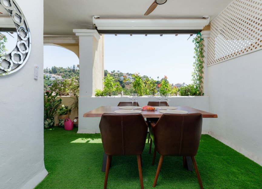 Resale - Apartment - Middle Floor Apartment - Benahavís - La Quinta