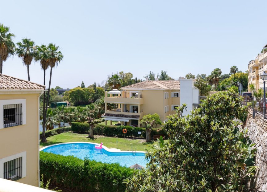 Resale - Apartment - Middle Floor Apartment - Benahavís - La Quinta