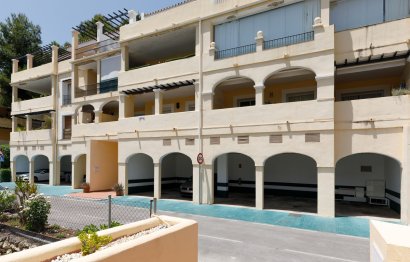 Resale - Apartment - Middle Floor Apartment - Benahavís - La Quinta