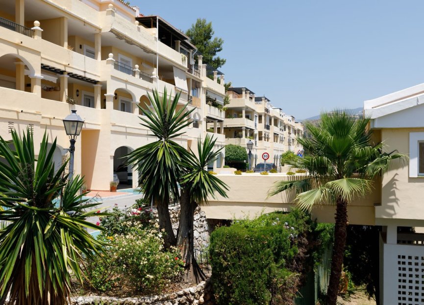 Resale - Apartment - Middle Floor Apartment - Benahavís - La Quinta