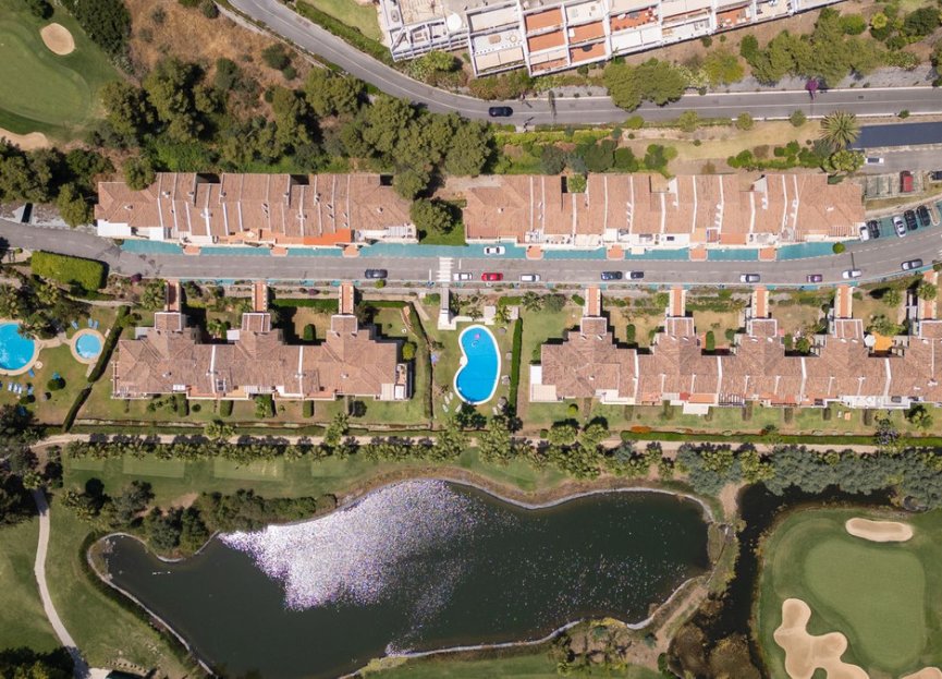 Resale - Apartment - Middle Floor Apartment - Benahavís - La Quinta