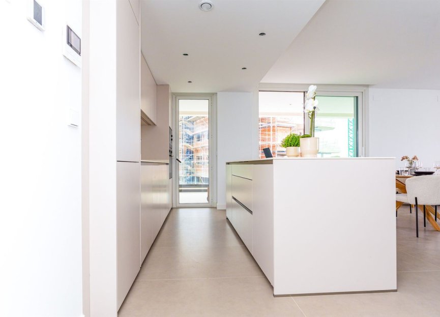 Resale - Apartment - Middle Floor Apartment - Fuengirola - Fuengirola Centro