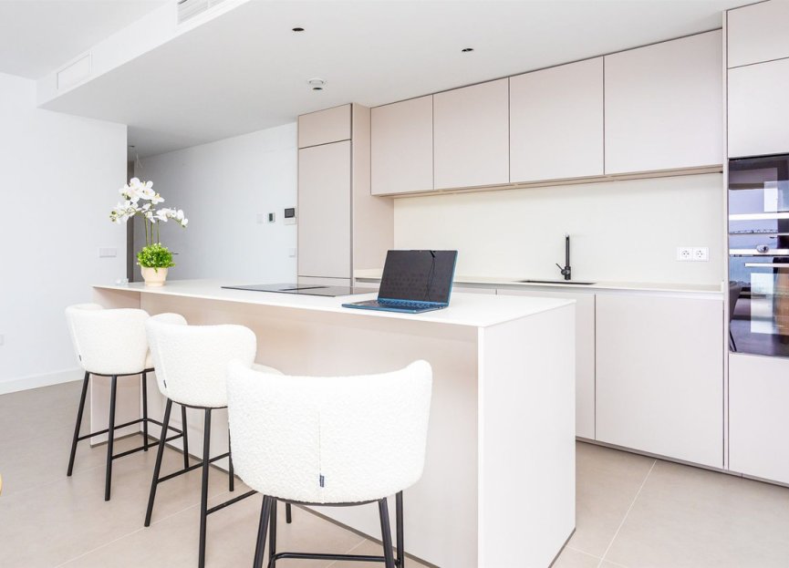 Resale - Apartment - Middle Floor Apartment - Fuengirola - Fuengirola Centro