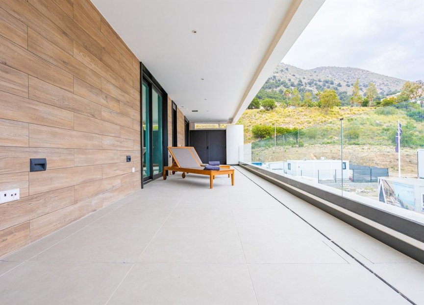 Resale - Apartment - Middle Floor Apartment - Fuengirola - Fuengirola Centro