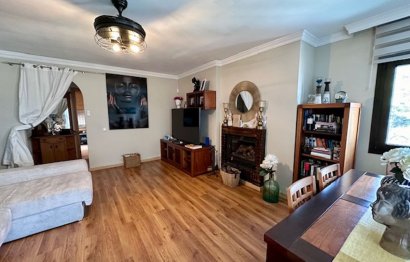 Resale - Apartment - Top Floor Apartment - Estepona - Estepona Centro